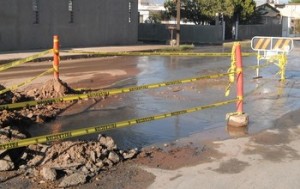 fuga de agua e inspección de tubería en las comunidades fuga de agua